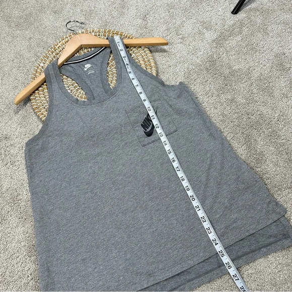 Nike Women's Racerback Signal Tank Top Sleeveless Grey Pocket Nike Logo Size L - Picture 11 of 11